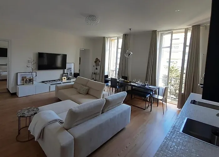 Lejlighed Sublime Centre, Parc Et Parking